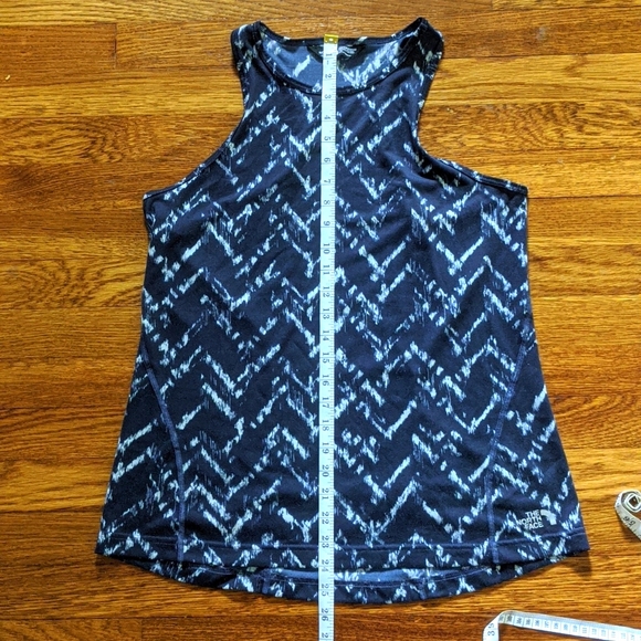 The North Face pattern blue tank top, Sz L - Picture 3 of 7